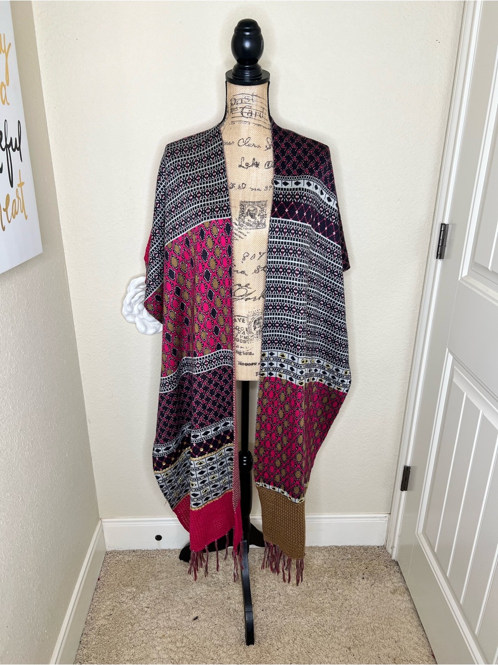 NTM: Esley Patchwork Knit Ruana Wrap Poncho Fringe Sequin Boho One Size